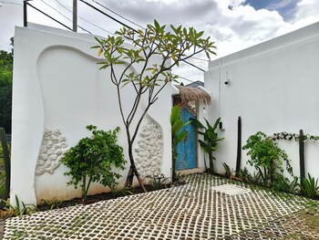 jade uluwatu