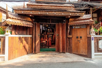 rak chiang mai guesthouse
