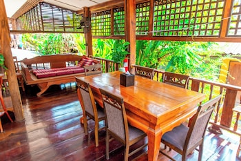 rak chiang mai guesthouse
