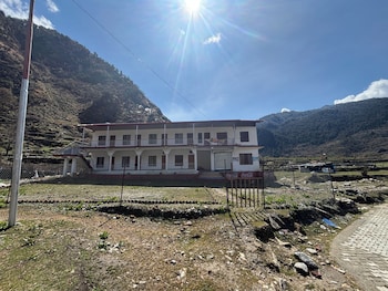 omji niwas swastik kharsali