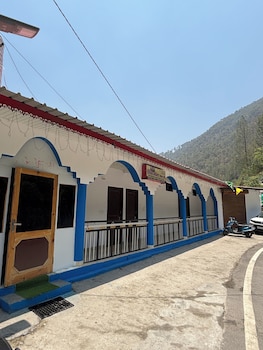 omji niwas shiv ganga