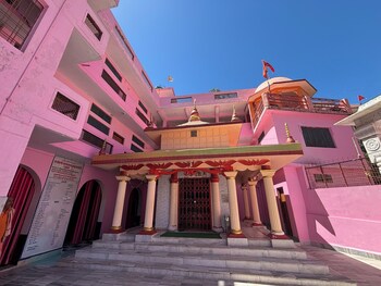 omji ashram tapovan kuti