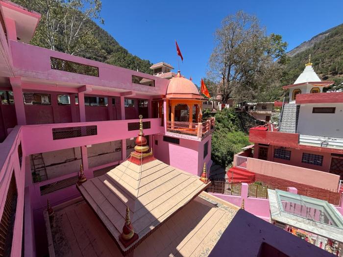 omji ashram tapovan kuti