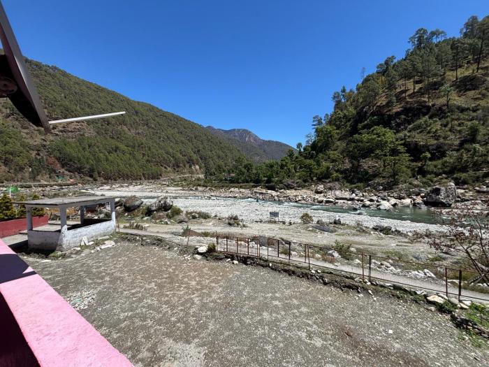 omji ashram tapovan kuti