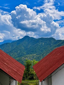 chardham resort guptakashi
