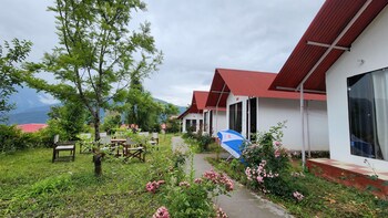 chardham resort guptakashi