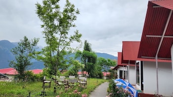 chardham resort guptakashi