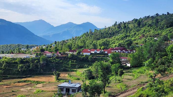 chardham resort guptakashi