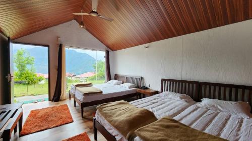 chardham resort guptakashi