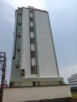 Hotel Abhishek Inn,,2 star
