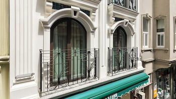stern hotel karakoy