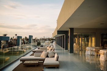grand hotel le chateau