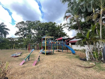 graceland resort tayabas quezon