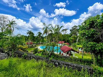 graceland resort tayabas quezon
