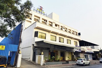 hotel devanshi and banquets by classy stay