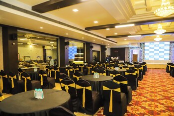 hotel devanshi and banquets by classy stay