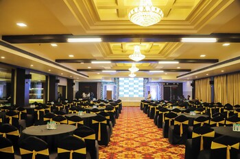 hotel devanshi and banquets by classy stay