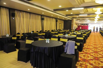 hotel devanshi and banquets by classy stay