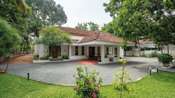 vayal varam private villa peaceful nature stay kollam