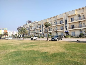 citrine suites vrindavan