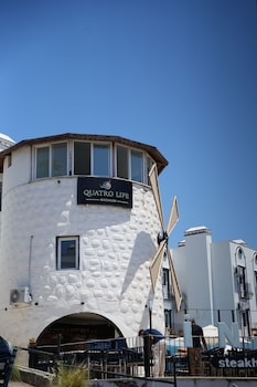 quatro life hotel