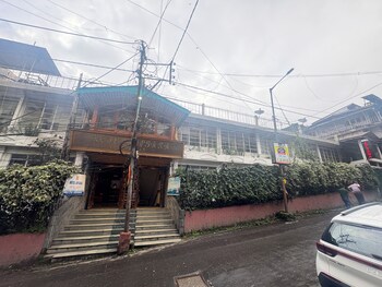 apsara near mall road
