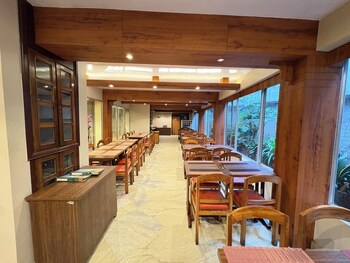 apsara near mall road