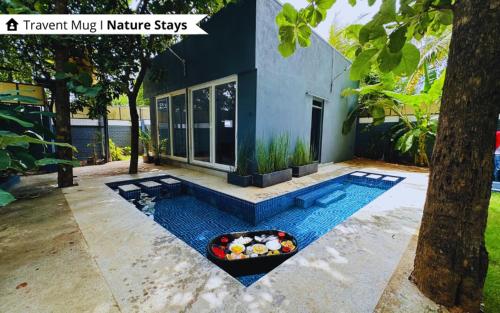 oh bali villa by travent mug