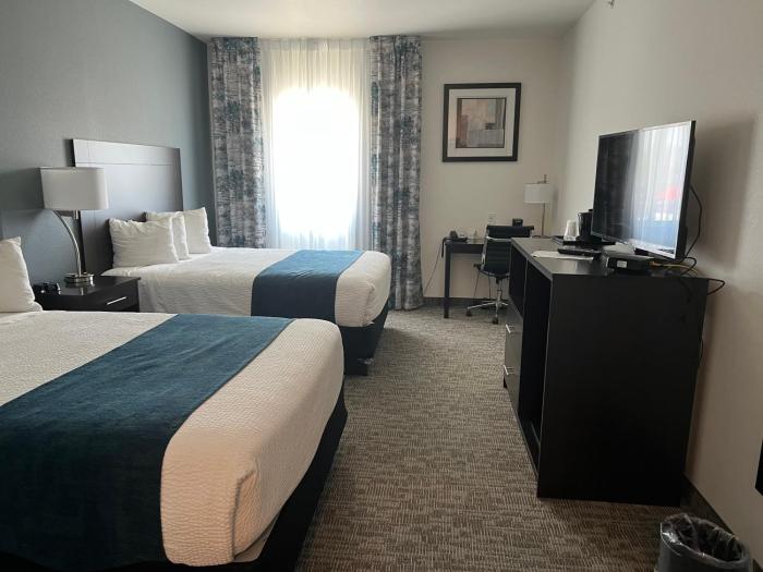the grove inn and suites