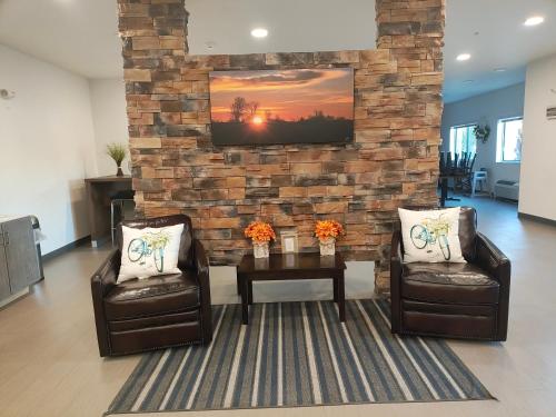 the grove inn and suites