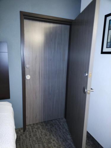 the grove inn and suites