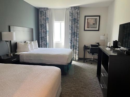 the grove inn and suites