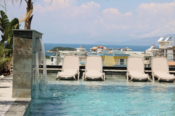Luxury Villa Oasis,Rruga Butrinti,2 star
