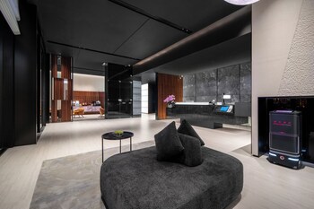 intercity hotel guangzhou chimelong wanbo sihai city