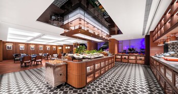 intercity hotel guangzhou chimelong wanbo sihai city