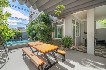 cam on beach 4 bedroom pool villa