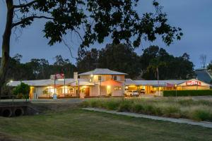 raintree motel biloela