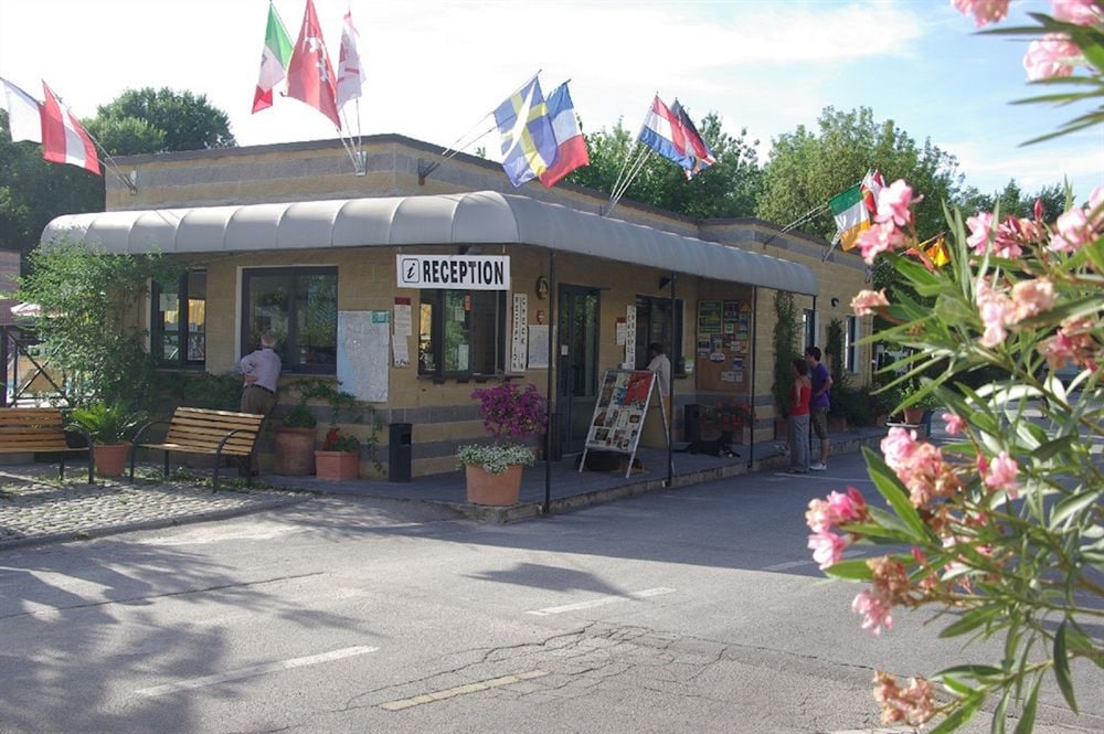 camping village torre pendente