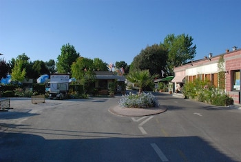 camping village torre pendente