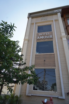 hotel amour chandigarh zirakpur