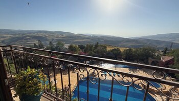 Tal Rumman Hotel,,3 star