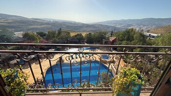 Tal Rumman Hotel,,3 star