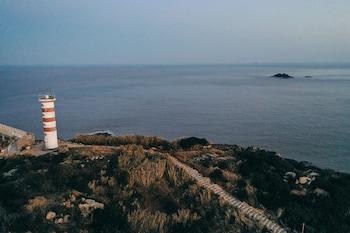 lost villa shengsi huanglong island lighthouse resort