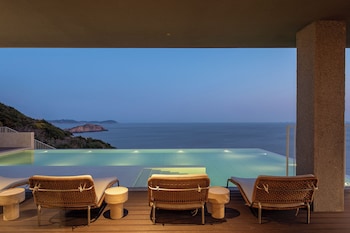 lost villa shengsi huanglong island lighthouse resort