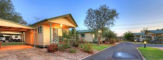 Pepper Tree Cabins,Near Kingaroy Showground,4 star