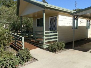 Pepper Tree Cabins,Near Kingaroy Showground,4 star