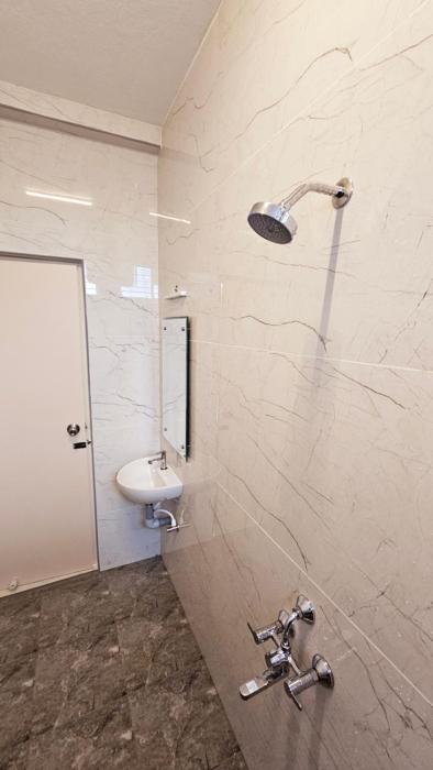 chippy service apartments no 11