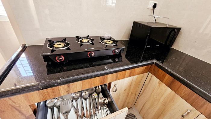 chippy service apartments no 11