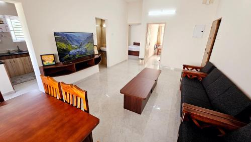 chippy service apartments no 11