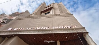 Hotel The Grand Bhagwati,,2 star